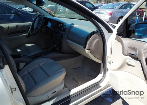 1998 Cadillac Catera Standard z USA, uszkodzony, nr VIN W06VR52R3WR134298